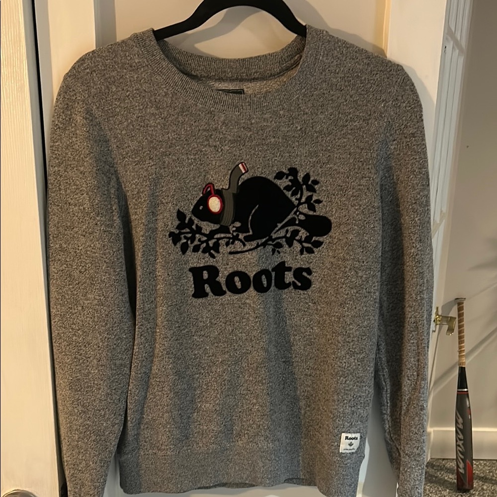 Roots Gray Sweater with Beaver Design